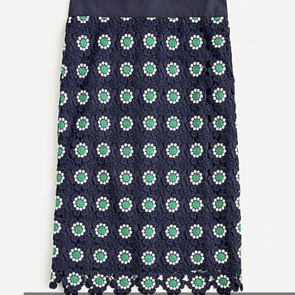 NWT Unworn. J. Crew Pencil Skirt. Navy/Green floral crochet pattern. Size 6
